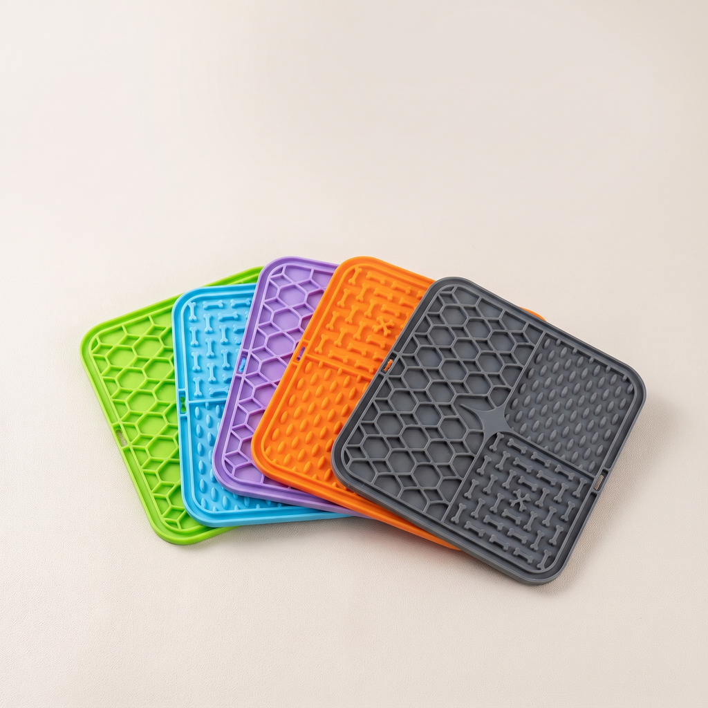 Suction dog lick mat product shot