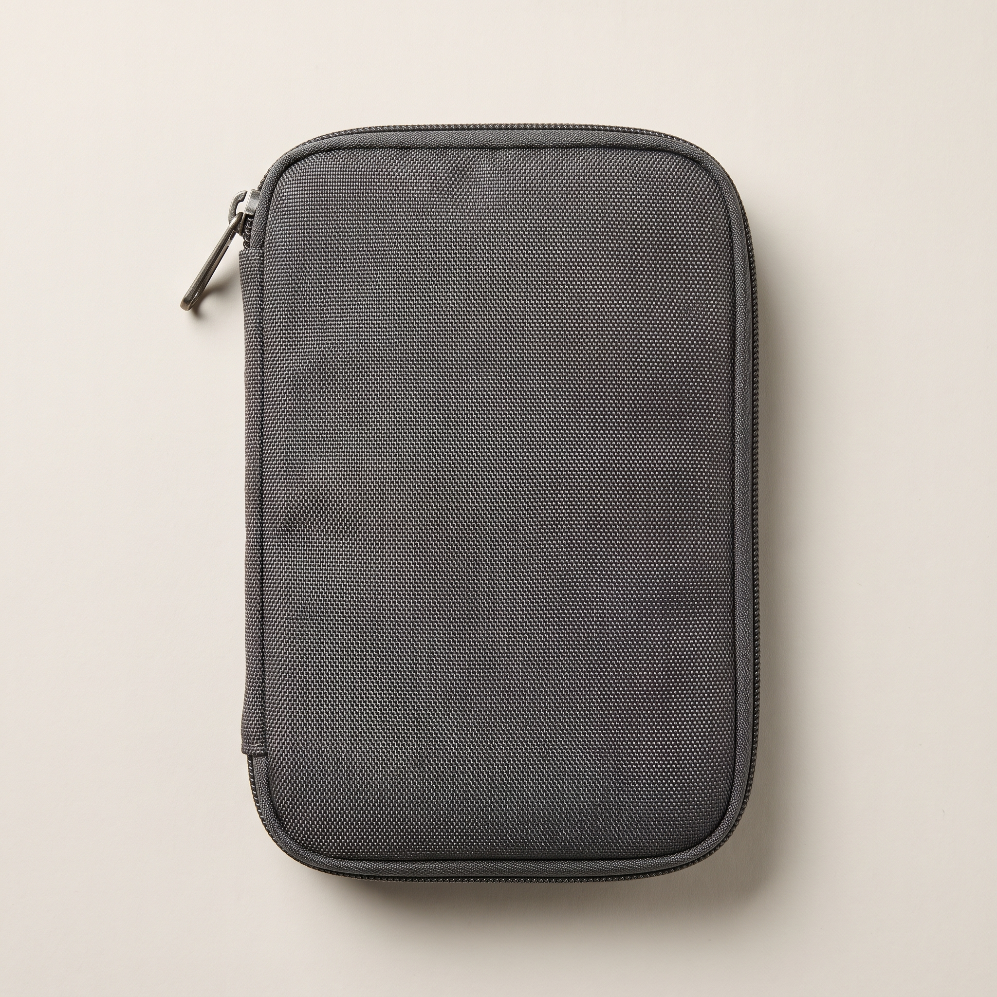 Closed tech organizer travel pouch product shot